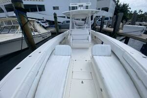2006 Intrepid 370 thumbnail 20