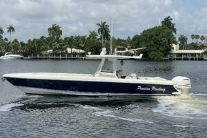 2006 Intrepid 370 thumbnail 1