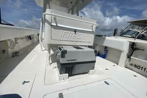 2006 Intrepid 370 thumbnail 17