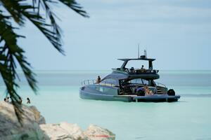 GRAND TOURER 2024 Infiniti Powercat Yacht For Sale in Southampton 