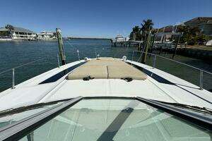 2016 Sea Ray 350 Sundancer thumbnail 19