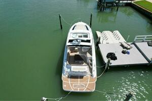 2016 Sea Ray 350 Sundancer thumbnail 13