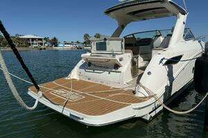 2016 Sea Ray 350 Sundancer thumbnail 6