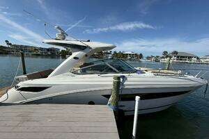 2016 Sea Ray 350 Sundancer thumbnail 7