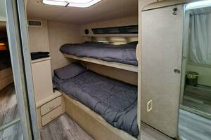 1984 Infiniti Express thumbnail 39