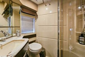 2013 Azimut 70 thumbnail 51