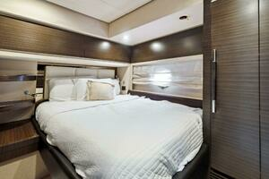 2013 Azimut 70 thumbnail 52
