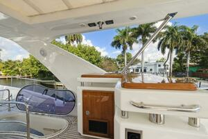 2013 Azimut 70 thumbnail 15
