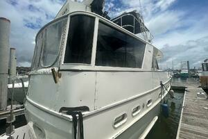 1965 Hatteras Motor Yacht thumbnail 4