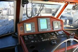 1965 Hatteras Motor Yacht thumbnail 18