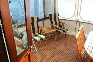 1965 Hatteras Motor Yacht thumbnail 10
