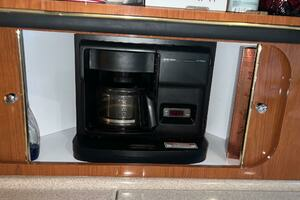 2002 Sea Ray 460 Sundancer thumbnail 36
