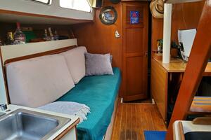 Chasin rsquo  Summer 37ft Irwin Yacht For Sale