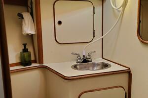 Chasin rsquo  Summer 37ft Irwin Yacht For Sale
