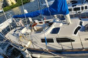 Chasin rsquo  Summer 37ft Irwin Yacht For Sale