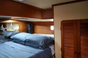 Chasin rsquo  Summer 37ft Irwin Yacht For Sale