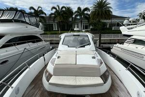  2018 Azimut Verve with Low Hours Yacht For Sale in Boca Raton FL