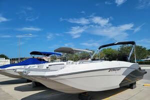 Photo 3894113 for 2023 Starcraft SVX 231 OB  