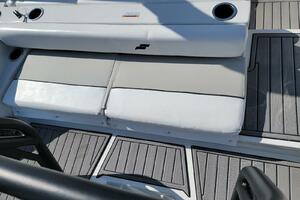 Photo 3894097 for 2023 Starcraft SVX 231 OB  