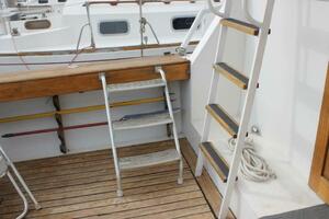 37ft Striker Yacht For Sale
