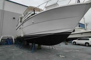 1996 Hatteras 50' Sport Deck thumbnail 9