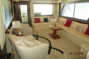 1986 Hatteras 63 CPMY thumbnail 38
