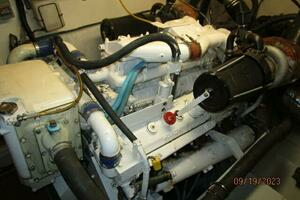 1986 Hatteras 63 CPMY thumbnail 75