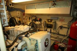 1986 Hatteras 63 CPMY thumbnail 70