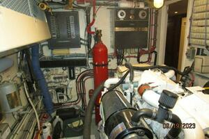 1986 Hatteras 63 CPMY thumbnail 71