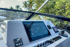  2024 Beneteau Flyer 10 Yacht For Sale in Fort Lauderdale FL