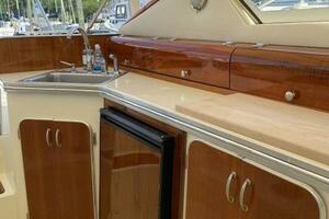 TONIC 31ft Chris Craft Yacht For Sale