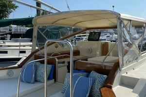 TONIC 31ft Chris Craft Yacht For Sale