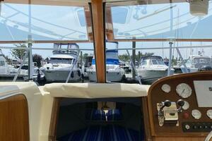 TONIC 31ft Chris Craft Yacht For Sale