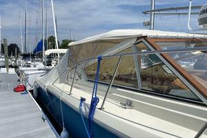 TONIC 31ft Chris Craft Yacht For Sale