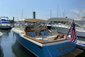 TONIC 31ft Chris Craft Yacht For Sale