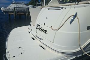 2005 Chaparral 330 Signature Cruiser thumbnail 9