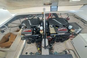 2005 Chaparral 330 Signature Cruiser thumbnail 15