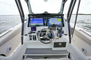 Photo 3910198 for 2021 Sea Fox 328 Commander  