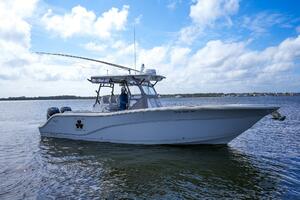 Photo 3910255 for 2021 Sea Fox 328 Commander  