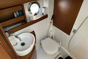 2013 Beneteau Gran Turismo thumbnail 21