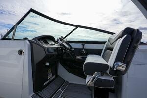 Photo 3970699 for 2021 Monterey 255 SS  