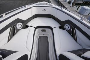 Photo 3970707 for 2021 Monterey 255 SS  