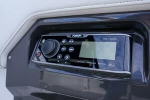 Photo 3970710 for 2021 Monterey 255 SS  