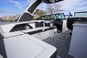 Photo 3970696 for 2021 Monterey 255 SS  