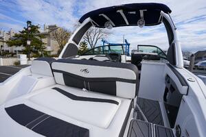 Photo 3970695 for 2021 Monterey 255 SS  