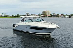 2021 320 Sundancer - Moor To Sea