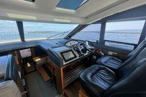 2015 Princess V52 thumbnail 12