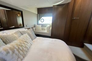 2015 Princess V52 thumbnail 25