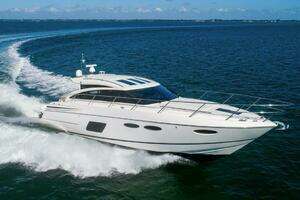 2015 Princess V52 thumbnail 1