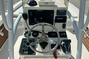 2014 Pathfinder HPS 26 thumbnail 16